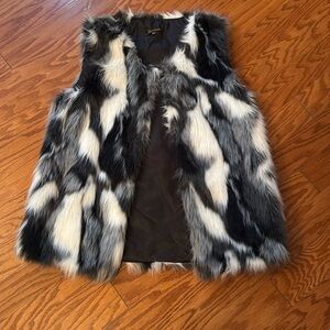 NWOT Baciano by Bacci Faux Fur Vest